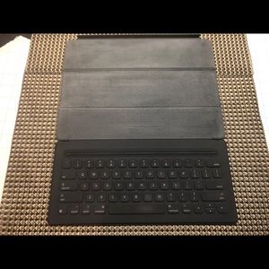 Apple Smart Keyboard folio Case